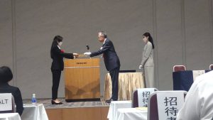 2000人参加の日本語大会で賞を受賞しました。おめでとうございます 02